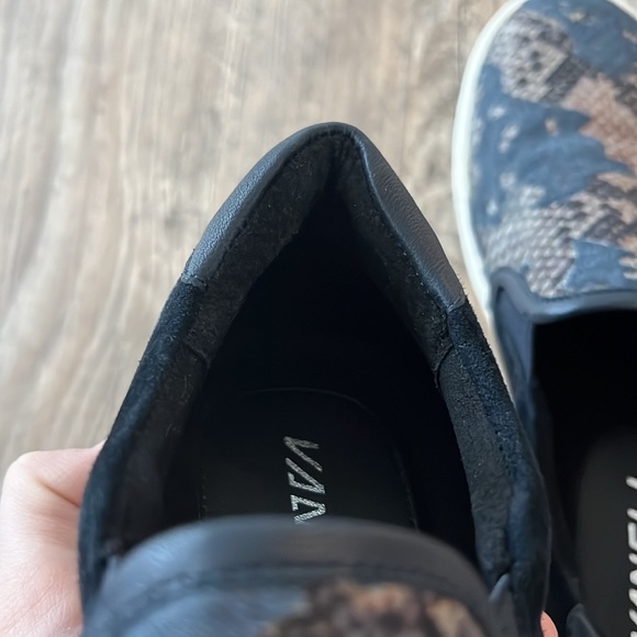 NWOT Vaneli Yodel Sport slip on Sneakers - Picture 10 of 10